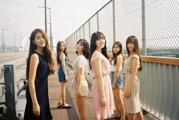 GFRIEND(提供写真)