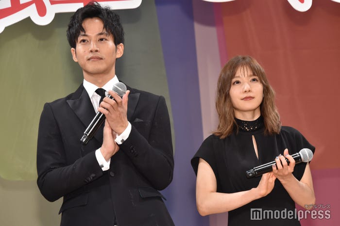 松坂桃李、松岡茉優(C)モデルプレス