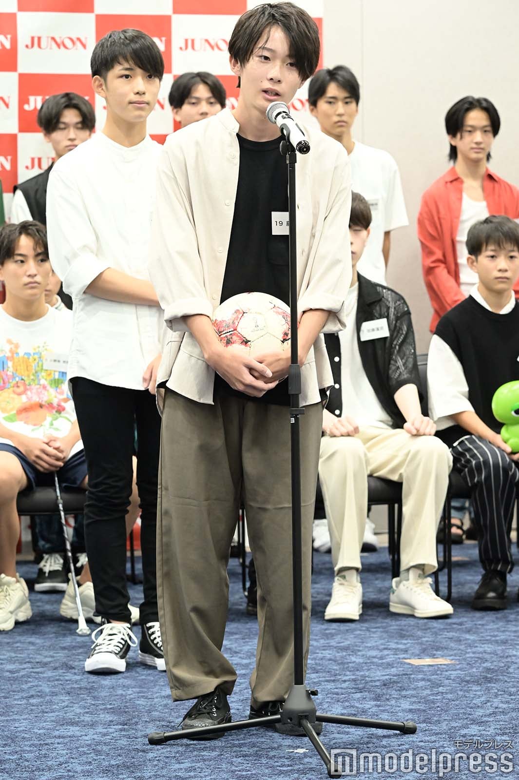 藤井恋（C）モデルプレス