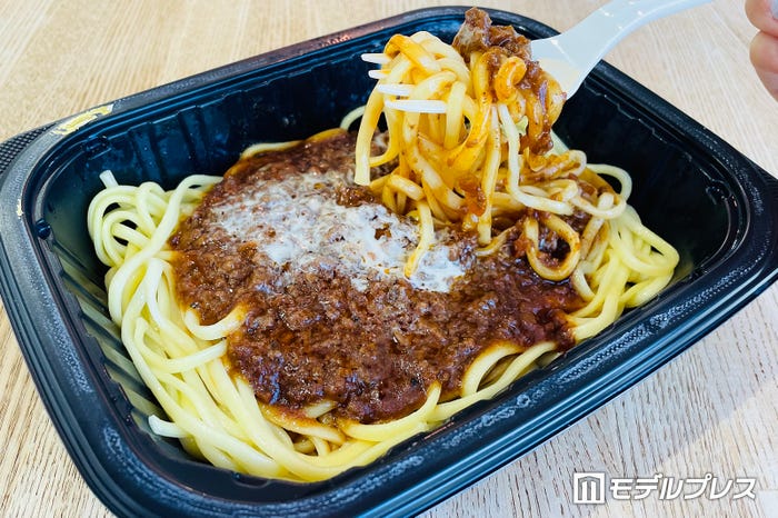 牛挽肉のボロネーゼ(C)モデルプレス