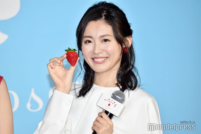 ヘアカット前の本仮屋ユイカ(C)モデルプレス