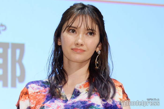 市川紗椰 何じゃこのカッコいい人は 一目惚れした相手を明かす モデルプレス 市川紗椰 何じゃこのカッコいい人は 一目惚れした相手を明かす モデルプレス