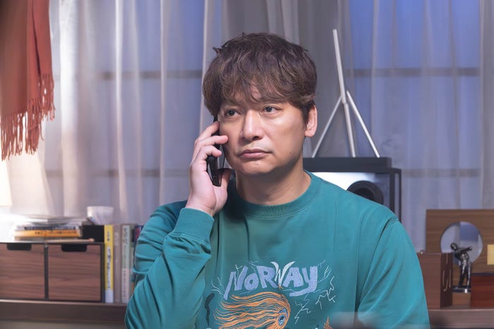 香取慎吾「日本一の最低男 ※私の家族はニセモノだった」第2話(C)フジテレビ