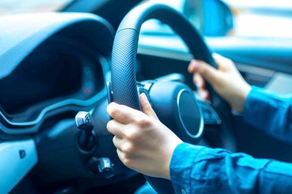 そんな性格だったの 車の運転中に彼氏がやらかしたドン引きな行動 モデルプレス そんな性格だったの 車の運転中に彼氏がやらかしたドン引きな行動 モデルプレス