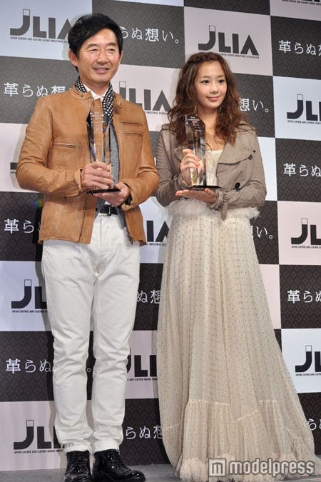 優香、石田純一のレザーコーディネート