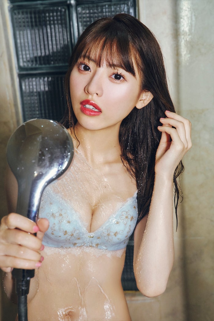 元AKB48真楪伶、ランジェリー姿のシャワーカット披露 1st写真集先行カット解禁【奇跡と出会った瞬間】