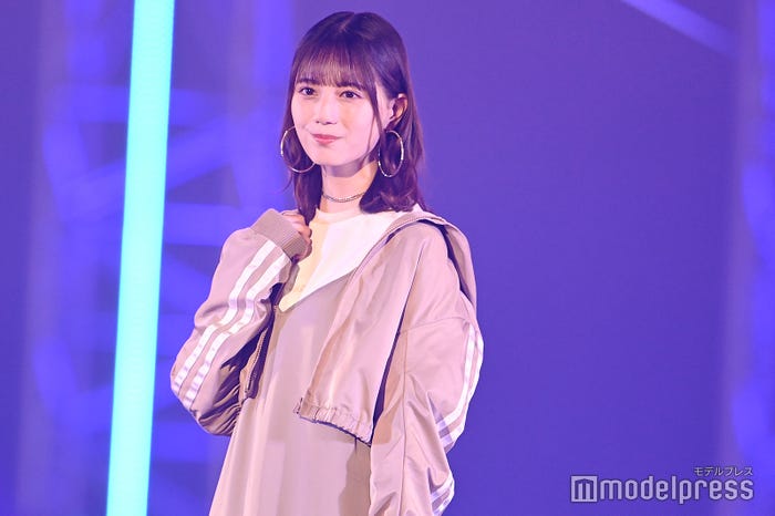 小坂菜緒(C)モデルプレス