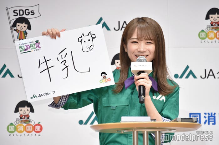 秋元真夏(C)モデルプレス