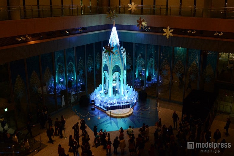 「アナと雪の女王」がテーマのツリー