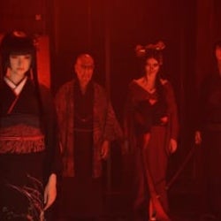 玉城ティナ『地獄少女』閻魔あい×三藁の場面写真が公開