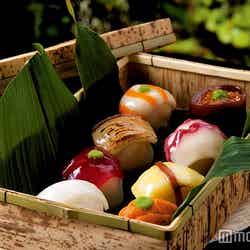 日本風彩菓「てまり寿司」/虎屋本舗(広島県)/画像提供:ふるさと祭り東京実行委員会【モデルプレス】