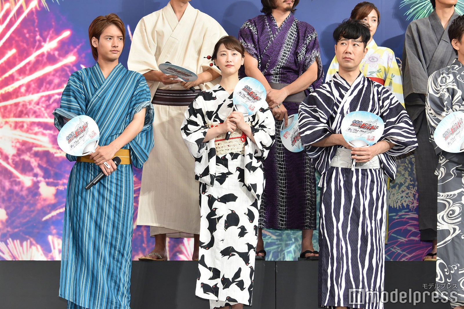 （左から）赤楚衛二、松井玲奈、藤井隆（C）モデルプレス