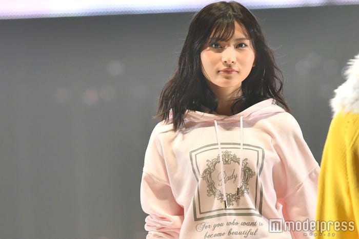 福岡聖菜(C)モデルプレス