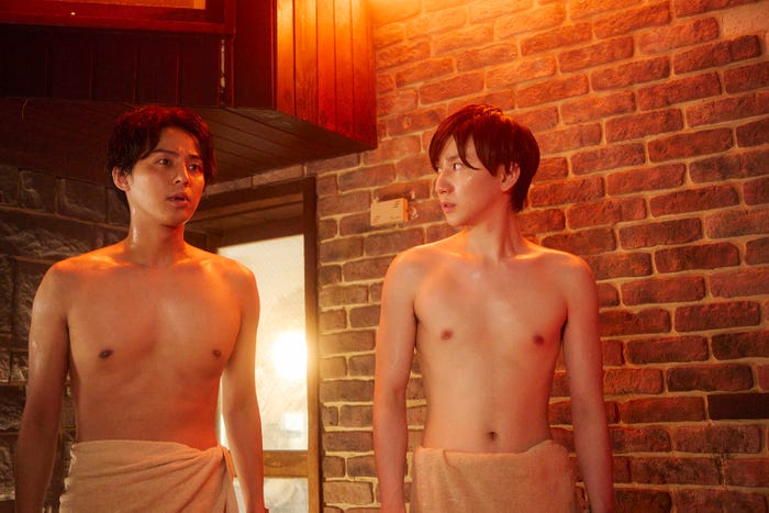 (左から)藤ヶ谷太輔、京本大我 (C)テレビ朝日