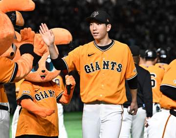 巨人・戸郷が信頼を取り戻す7回1失点 6回105球も続投意図は？橋上監督代行が「総意」に、戸郷も「7回行かせてくれたのはうれしかった」