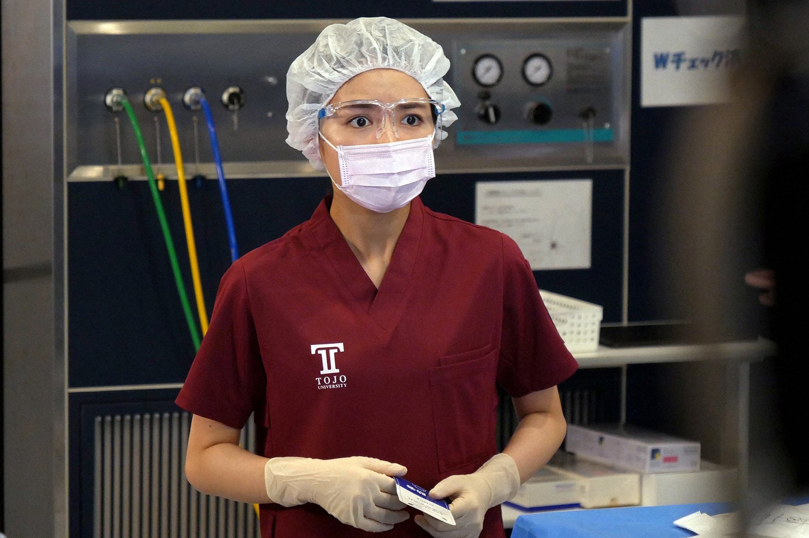 葵わかな／「ブラックペアン」第1話より（C）TBS