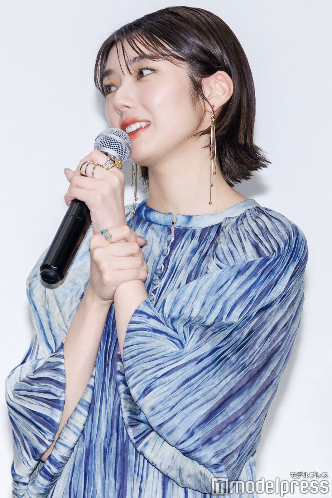 櫻坂46藤吉夏鈴が涙「何度も暗い部屋の中にいるような感覚になる