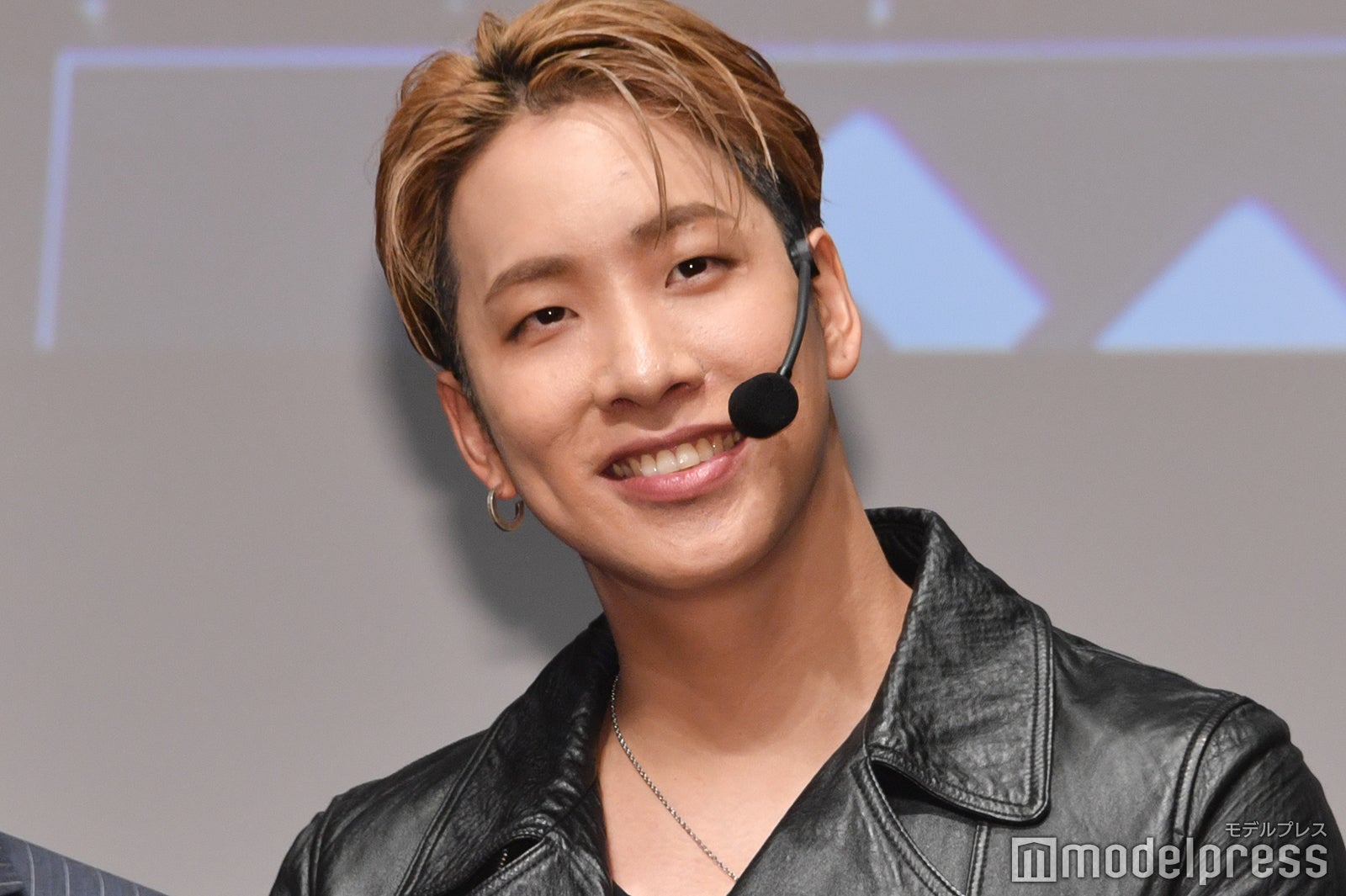 陣（C）モデルプレス