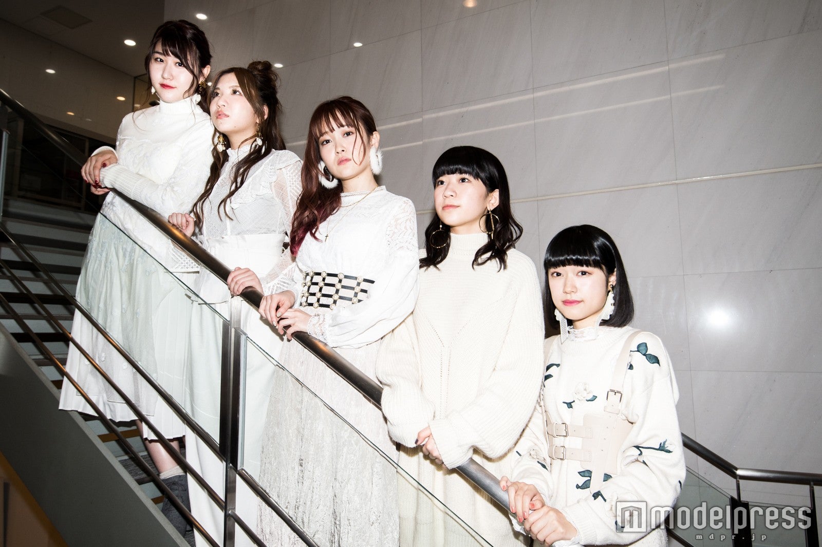 Little Glee Monster（左から）かれん、MAYU、芹奈、manaka、アサヒ（C）モデルプレス