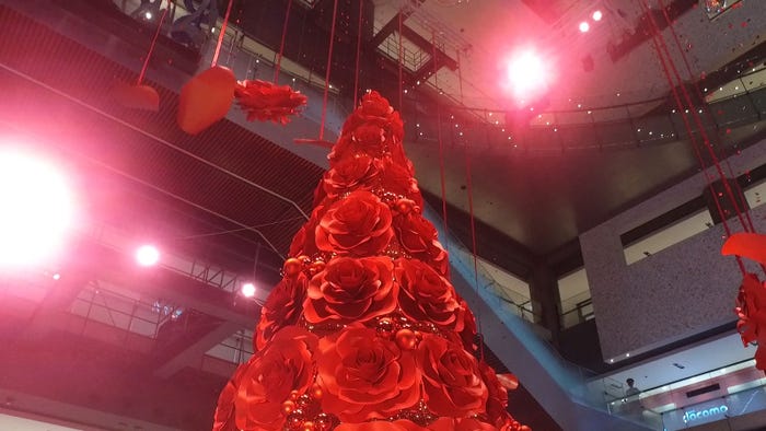 長谷川喜美が手がけたデザイン(画像提供:関西テレビ)