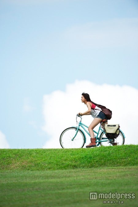 竹富聖花（C）細野晋司／「グラビア美少女の時代」より／画像提供：集英社