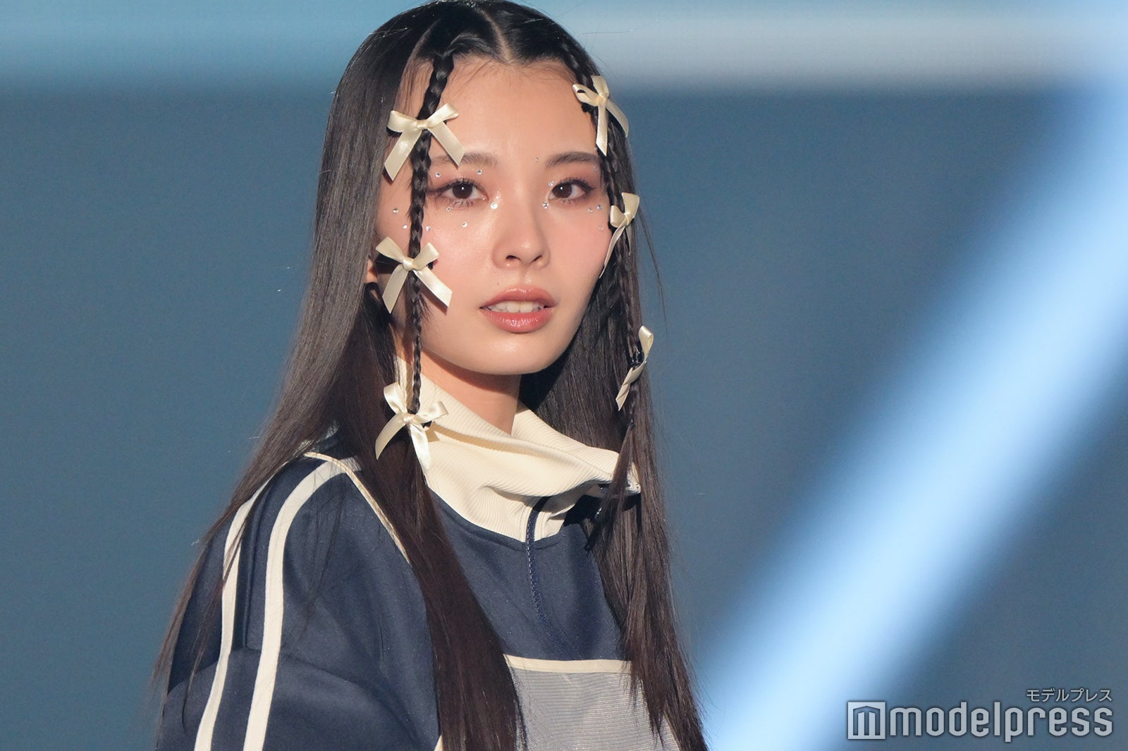 川口ゆりな、リボンたっぷりヘアがお似合い 美脚際立つスポーツMIXコーデ＜TGC しずおか 2024＞