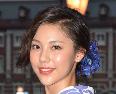 モデル水沢エレナ、大人の色気アピール 艷やか浴衣で登場