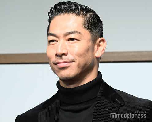 EXILE AKIRA、肉体美輝く“乗馬カット”披露で照れ笑い「裸体を見せたいとか、そういうことではなくて」