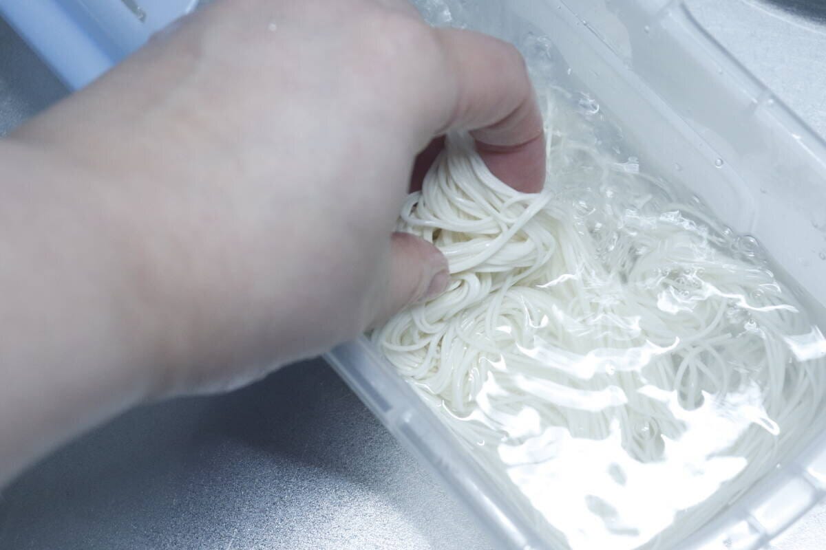 電子レンジ調理器麺類用
