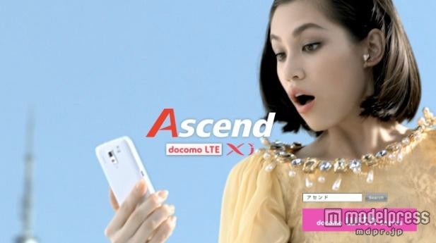 水原希子が出演するCM「快速カメラ編」