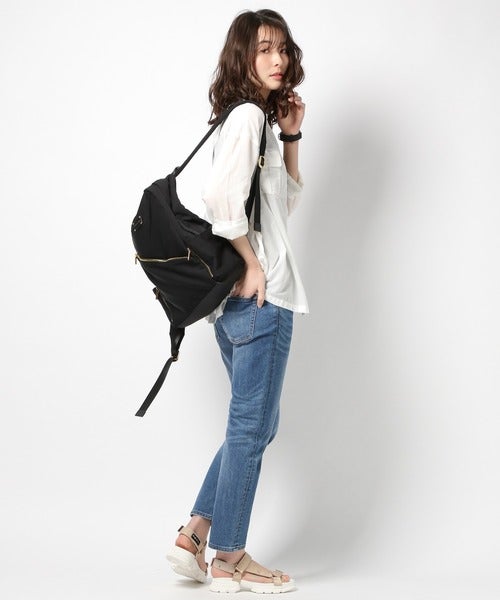 レディースはアウトドアコーデもおしゃれに 21 季節別の大人の着こなし方 モデルプレス