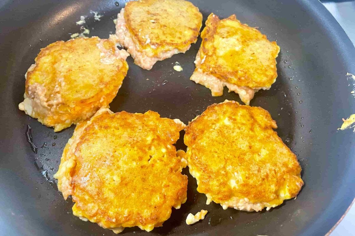 豆腐とにんじんのハンバーグ