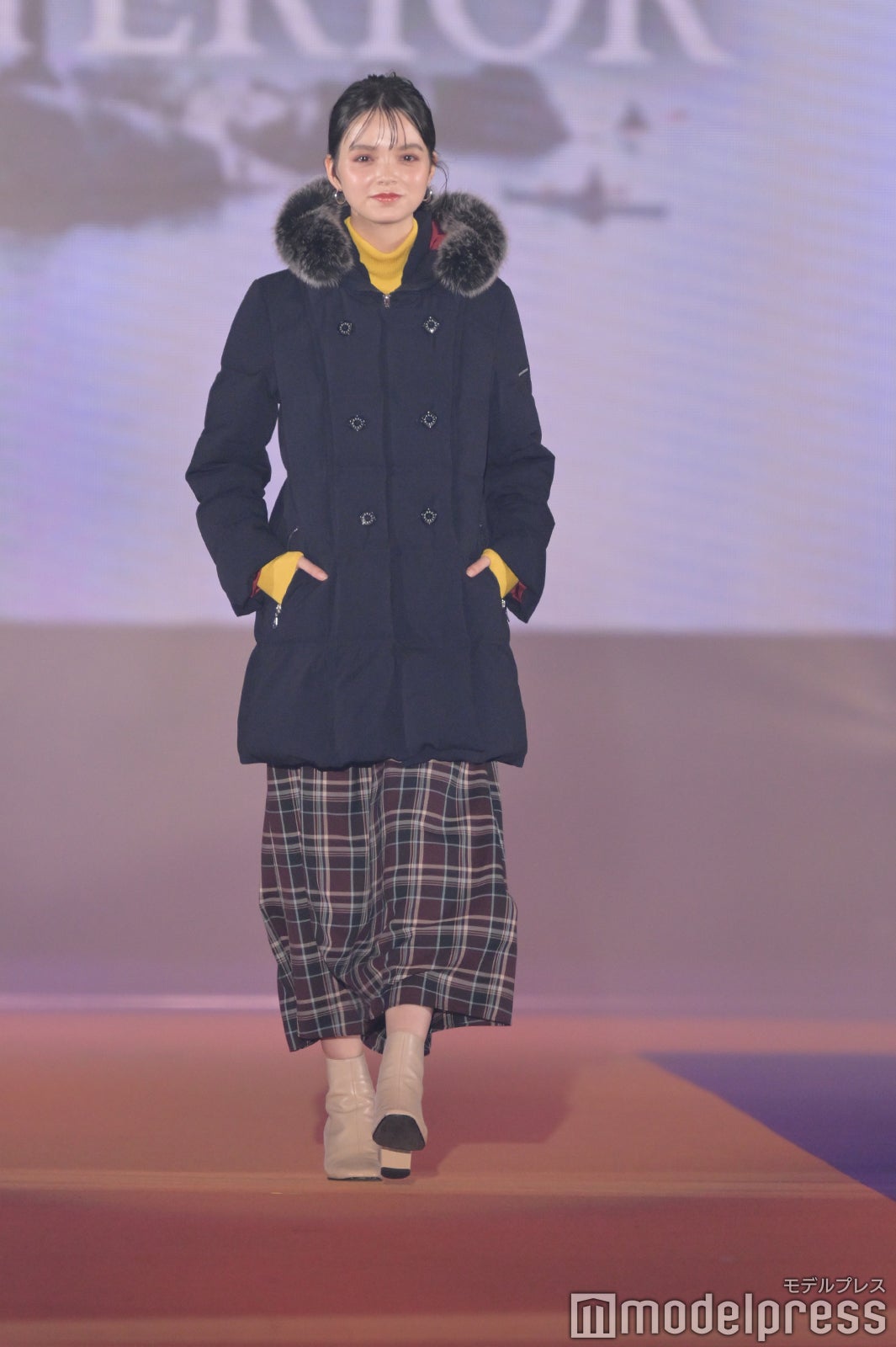 （C）モデルプレス