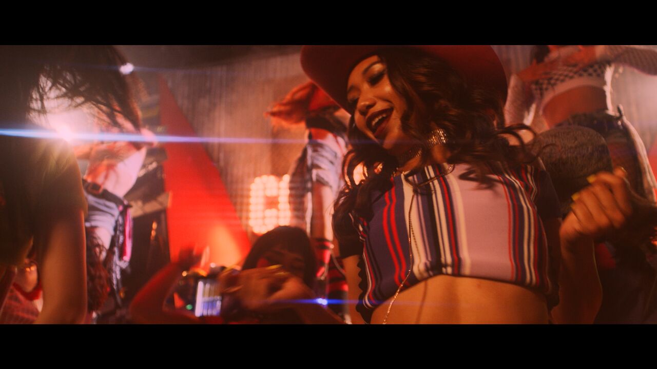 BananaLemon「LOOK AT ME, LOOK AT ME」MVより（提供画像） 