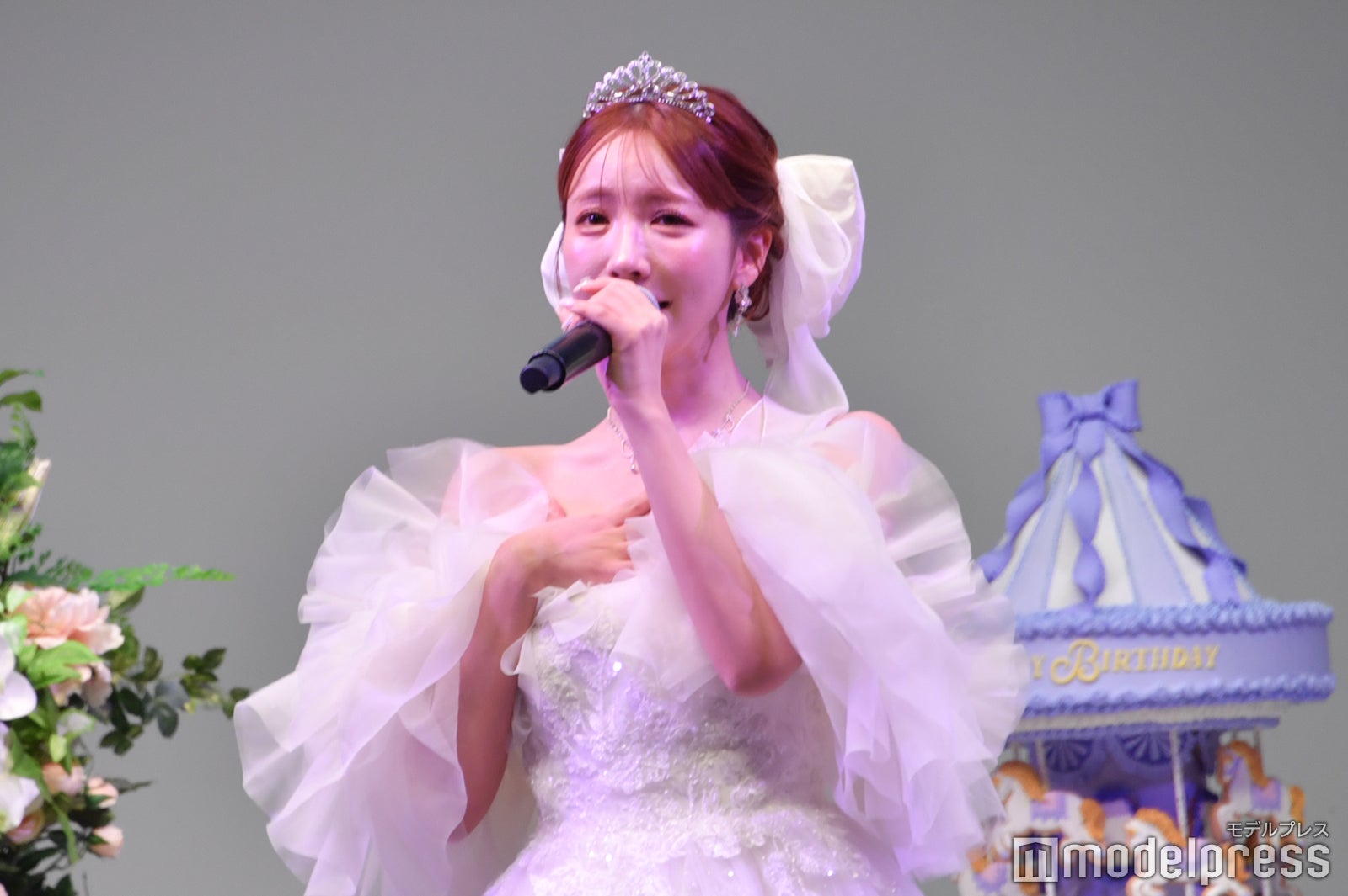 三上悠亜（C）モデルプレス