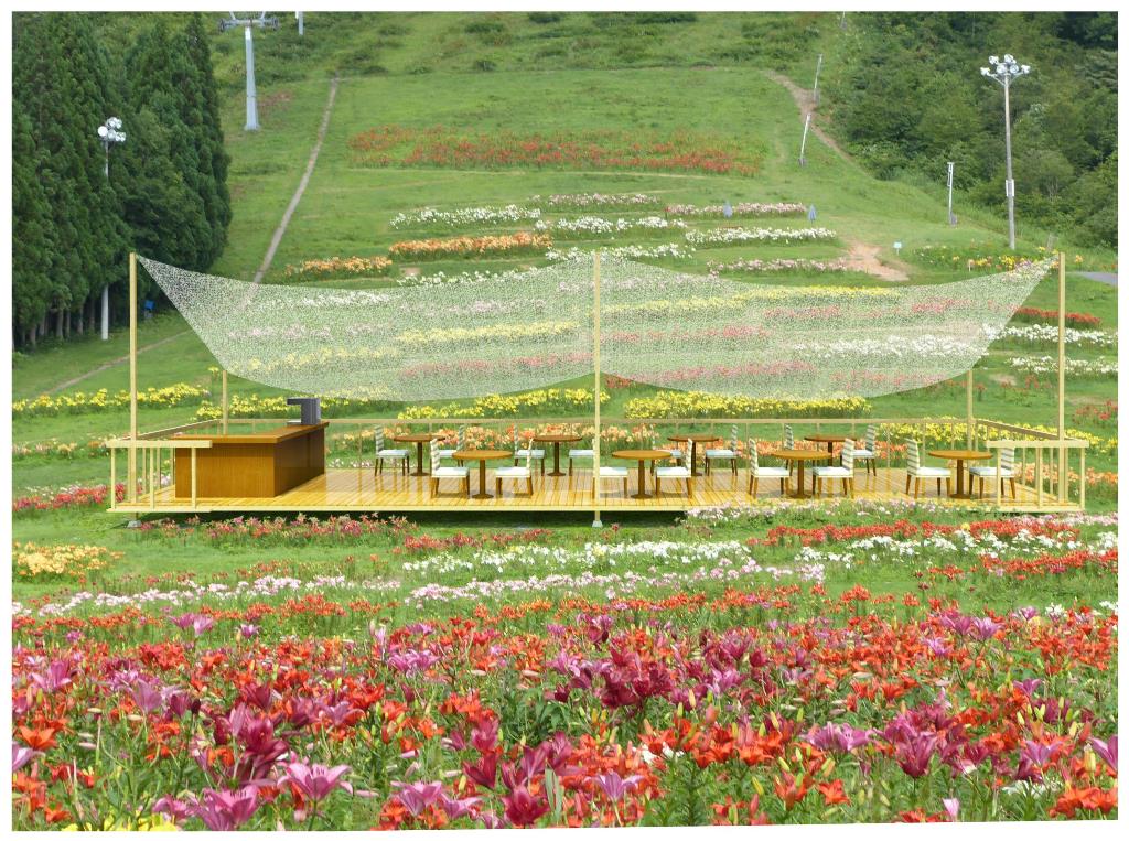 展望カフェテラス／画像提供：中部スノーアライアンス