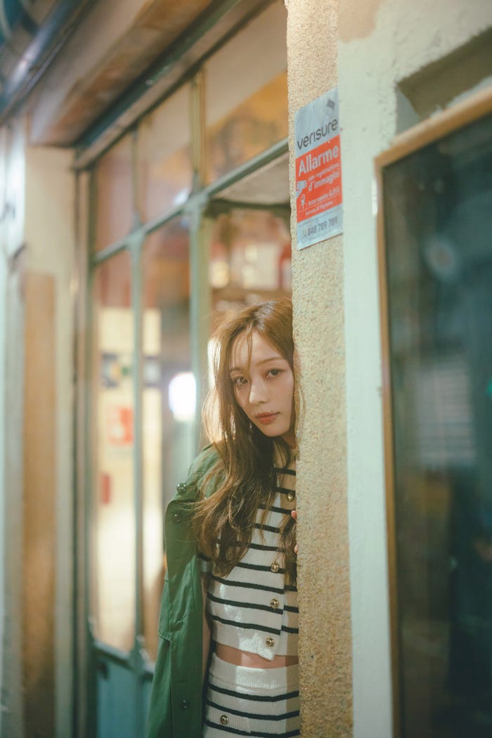 梅澤美波 2nd写真集/撮影:東京祐