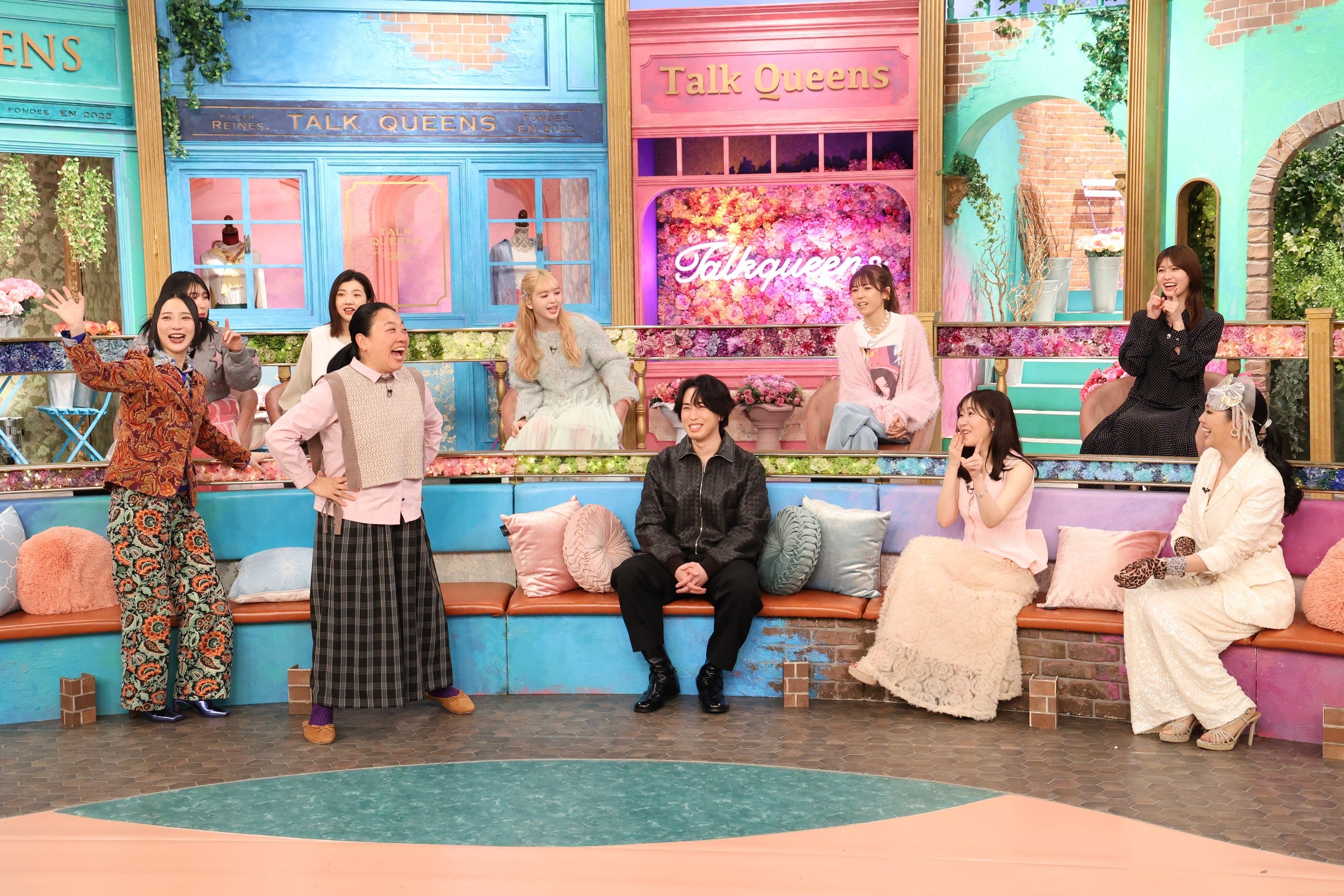 （上段左から）ゆめっち、福田麻貴、藤田ニコル、若槻千夏、生見愛瑠（下段左から）ファーストサマーウイカ、いとうあさこ、宮舘涼太、指原莉乃、アンミカ（C）フジテレビ