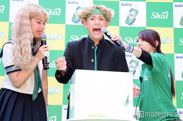 ぺこ&りゅうちぇる(C)モデルプレス