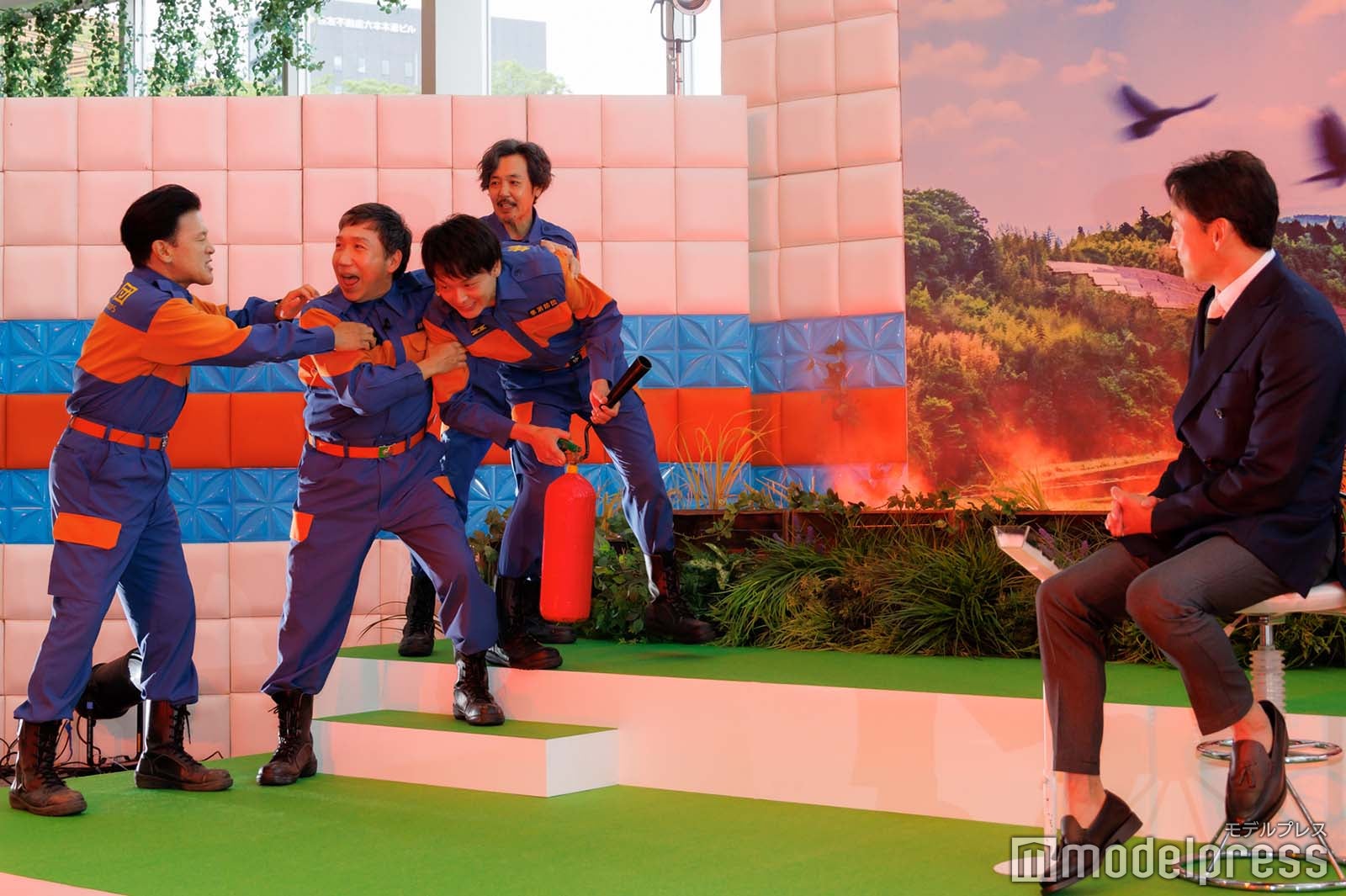 中村倫也らによる寸劇（C）モデルプレス