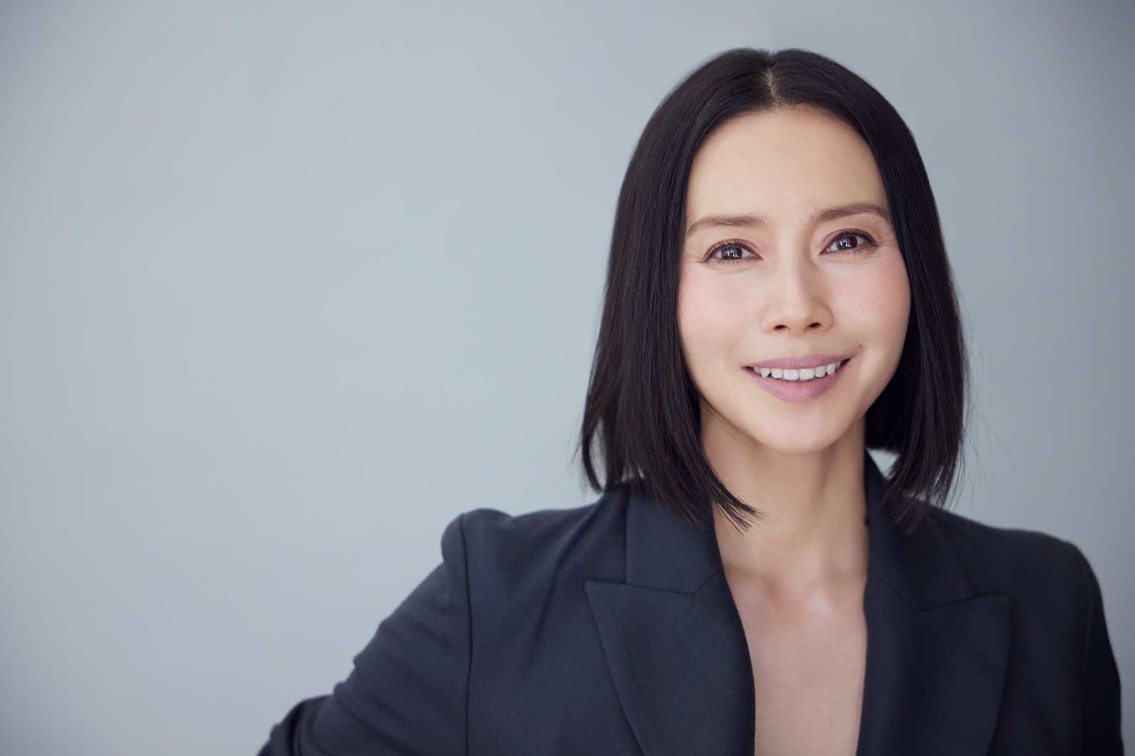 中谷美紀、二宮和也の“自然体”に憧れ 大沢たかおの印象チェンジは「視聴者の方も驚かれるのでは」＜「ONE DAY～聖夜のから騒ぎ～」インタビュー＞