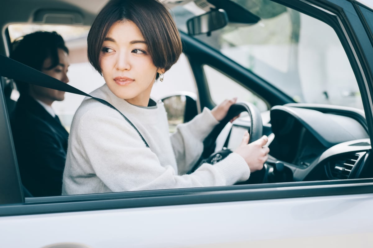 車の運転がどうしても苦手 バック駐車や車線変更がうまくなる方法を教えて モデルプレス