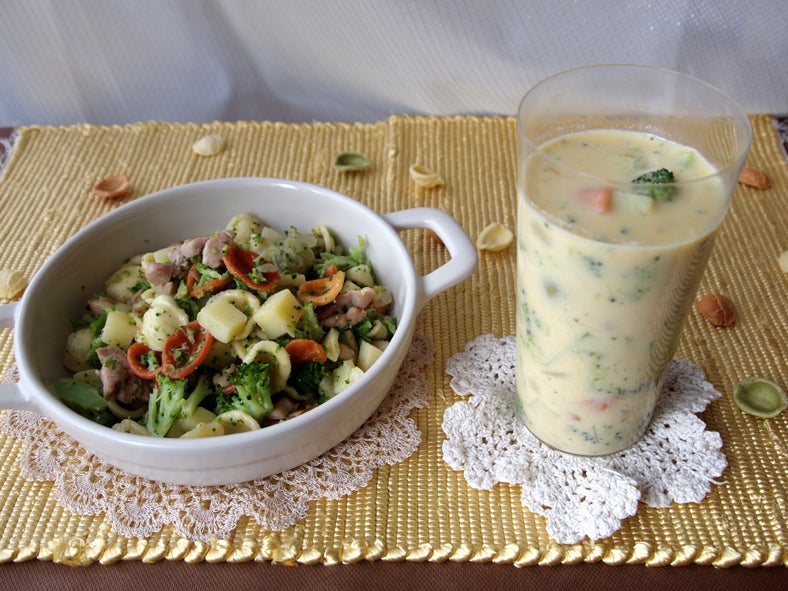 「コーンクリームスープ → ブロッコリーのカフェ風パスタ」