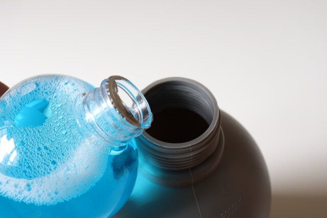 ダイソー　お掃除用大容量スプレー（2L、泡タイプ）　詰め替え