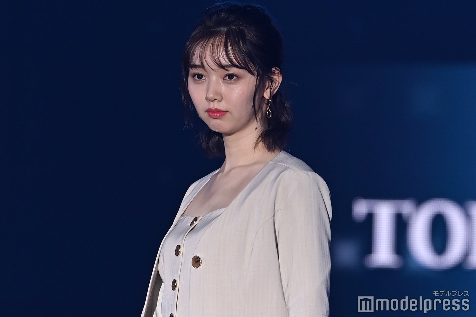 イメチェン前の江野沢愛美（C）モデルプレス