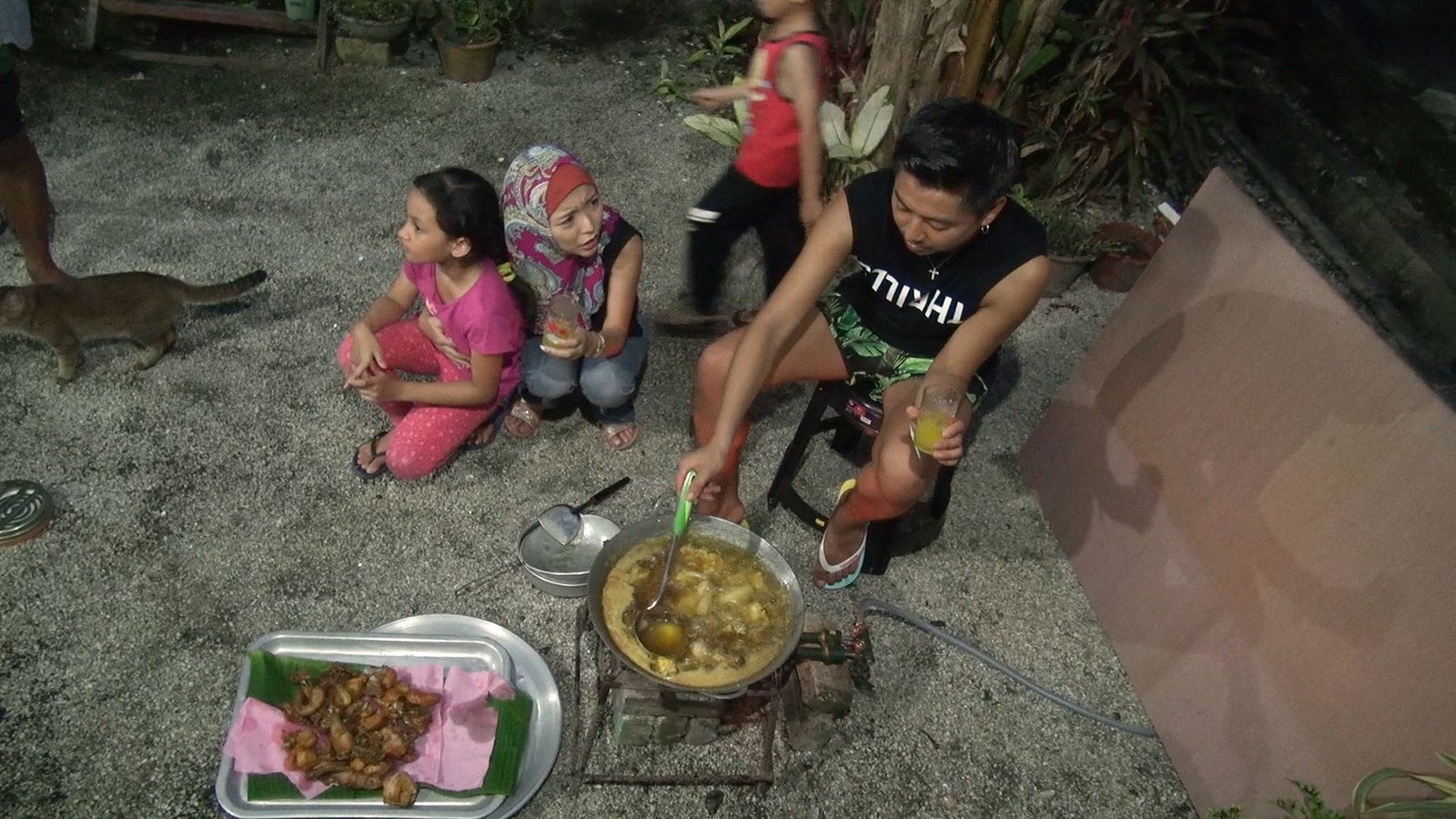 かにゃ、社長／「あいのり：Asian Journey」第19話より（C）フジテレビ