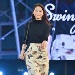 モデルプレス - 松井玲奈、爽やかスマイルで沖縄に降臨 華やかにオーラ振りまく<琉球アジアコレクション2015>