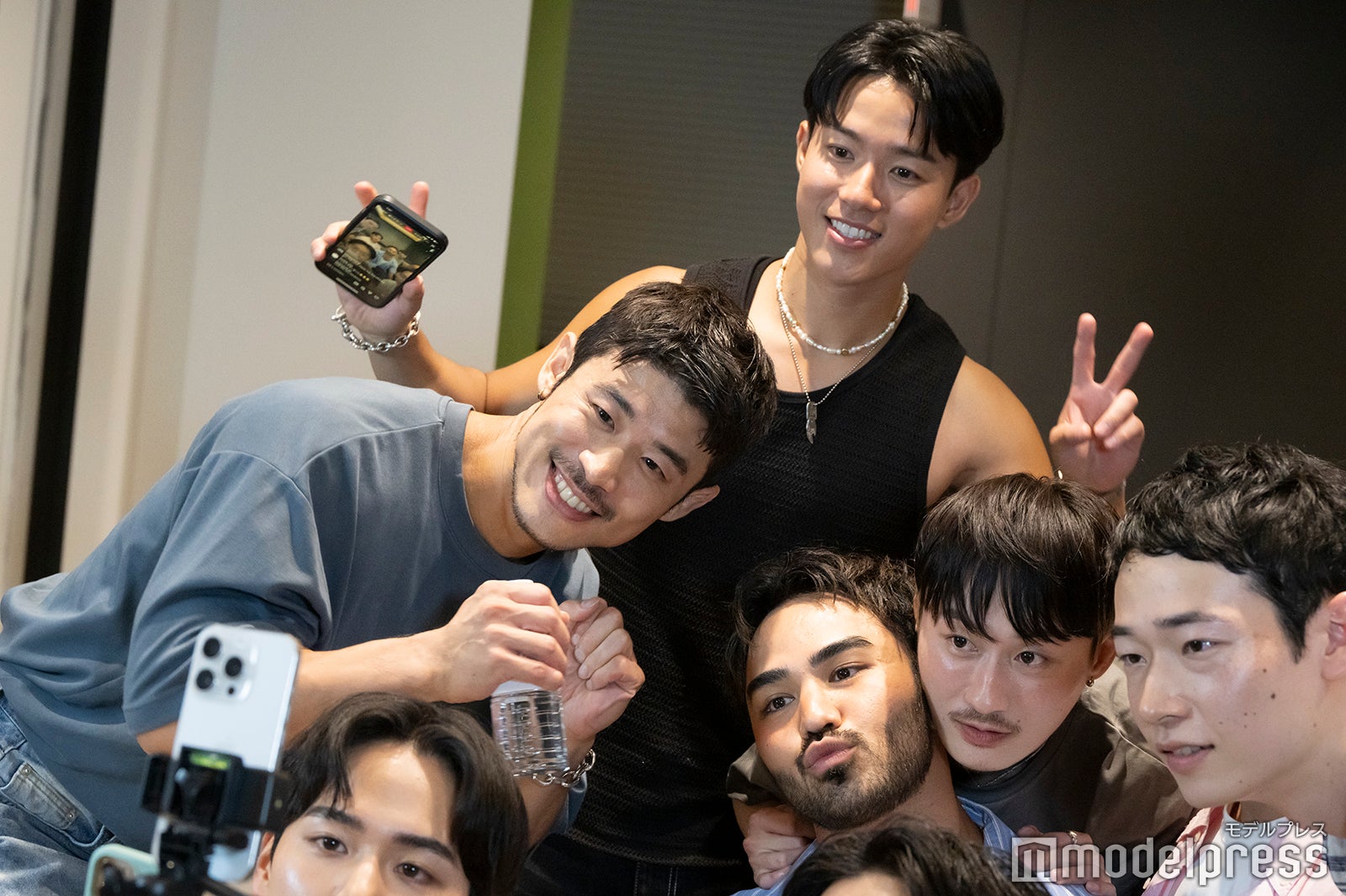 「ボーイフレンド」Instagram配信の様子（C）モデルプレス