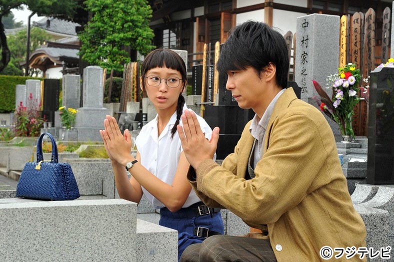 杏、長谷川博己（C）フジテレビ