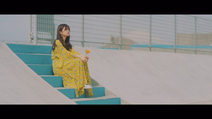 乃木坂46「滑走路」MVより(画像提供:ソニー・ミュージック)
